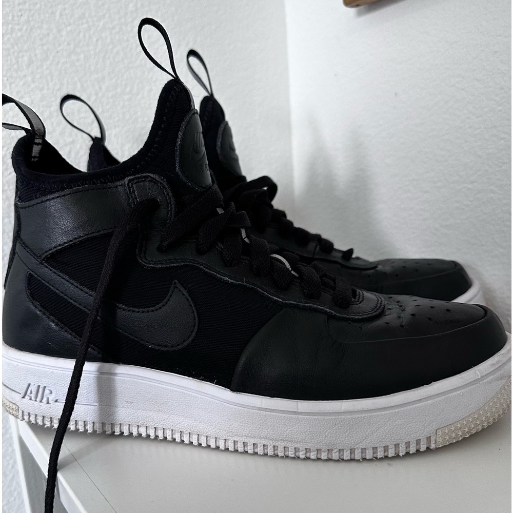 Nike Ultraforce Size 7.5